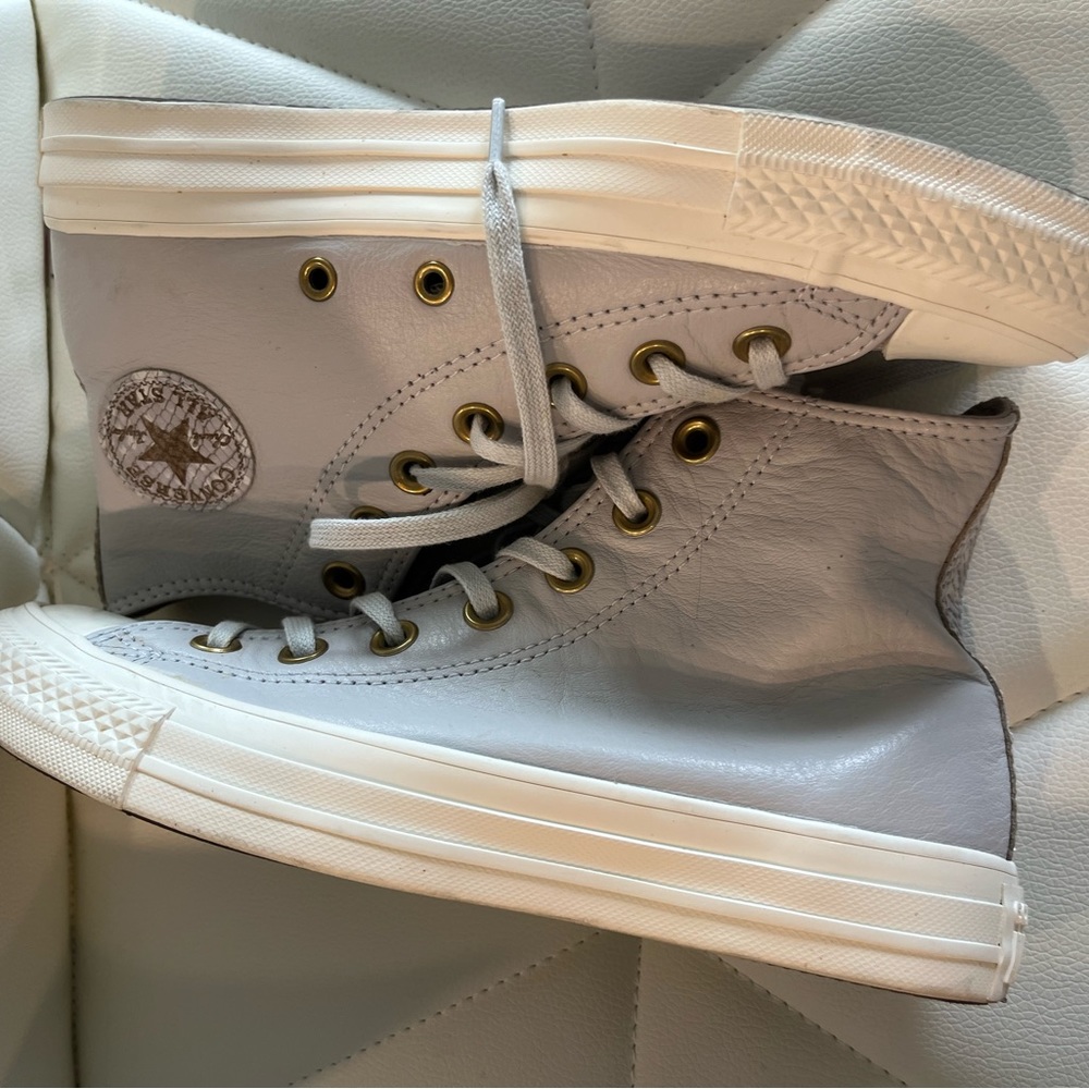 Grey and snake print womens size 6 high top converse sneaks